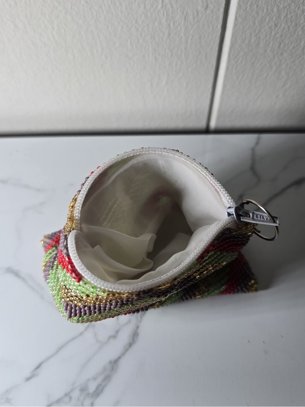 Huichol Beaded Coin Purse - Picture 2 of 2